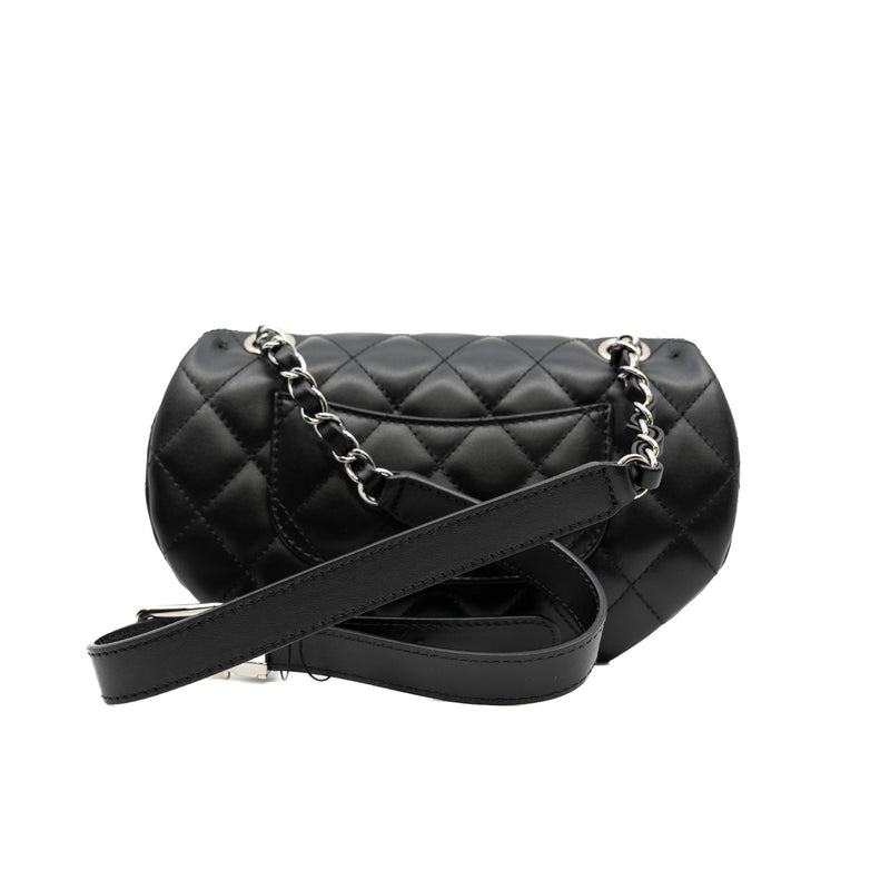 belt bag in black lambskin phw