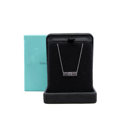 T-Toe open necklace in  horizontal blue diamonds bar 18kwg