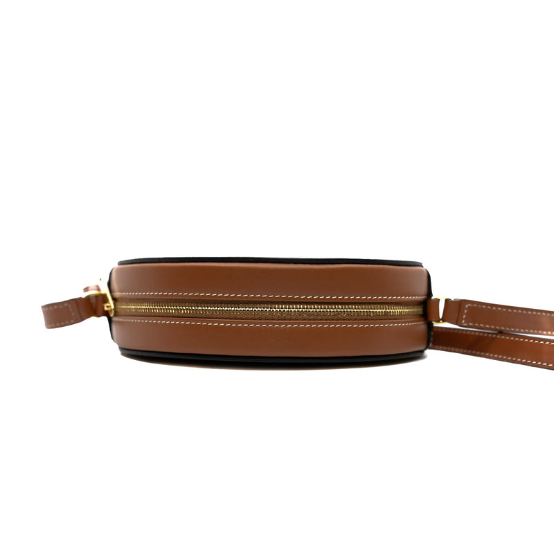 Crossbody Oval Purse Cuir Triomphe In Smooth Calfskin Tan
