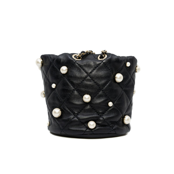 mini limited bucket chain bag with pearl in leather black ghw seri 31