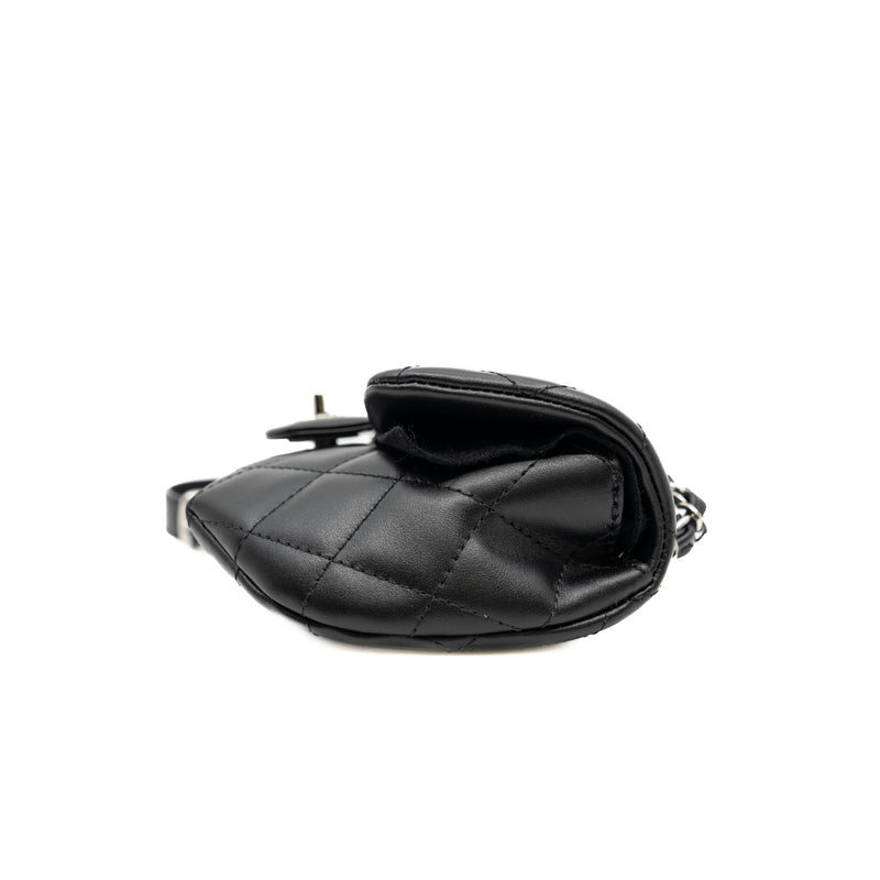 belt bag in black lambskin phw