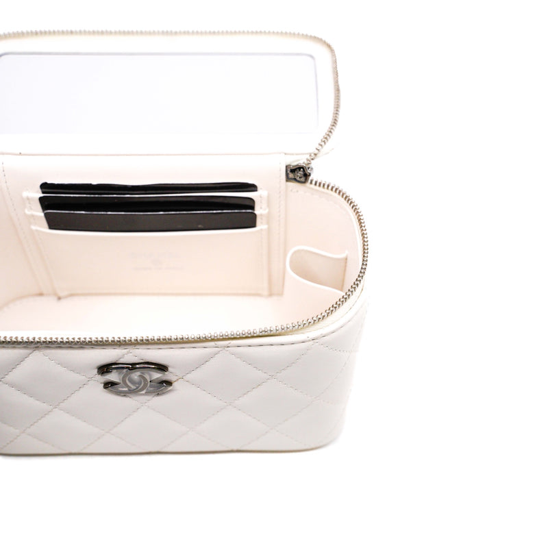 long vanity with top handle in lambskin white phw #GT0TXXXX