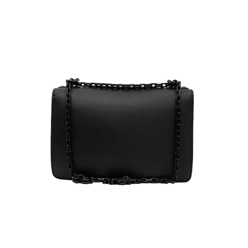 J'adior ultra matte in leather so black 2018