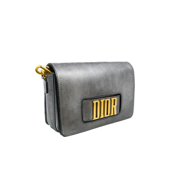 j'a flap bag in silver gray leather frame
