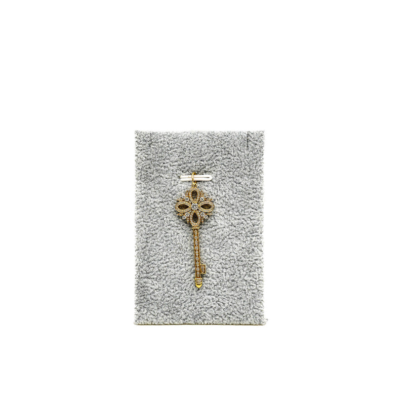 Tiffany Victoria® Key Pendant In 18K Yellow Gold And Diamond - L'UXE LINK
