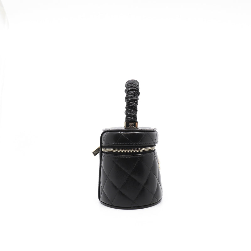 Mini Black CC Ruched Top Handle Vanity Case In Shiny Lambskin GHW Seri 32 - L'UXE LINK