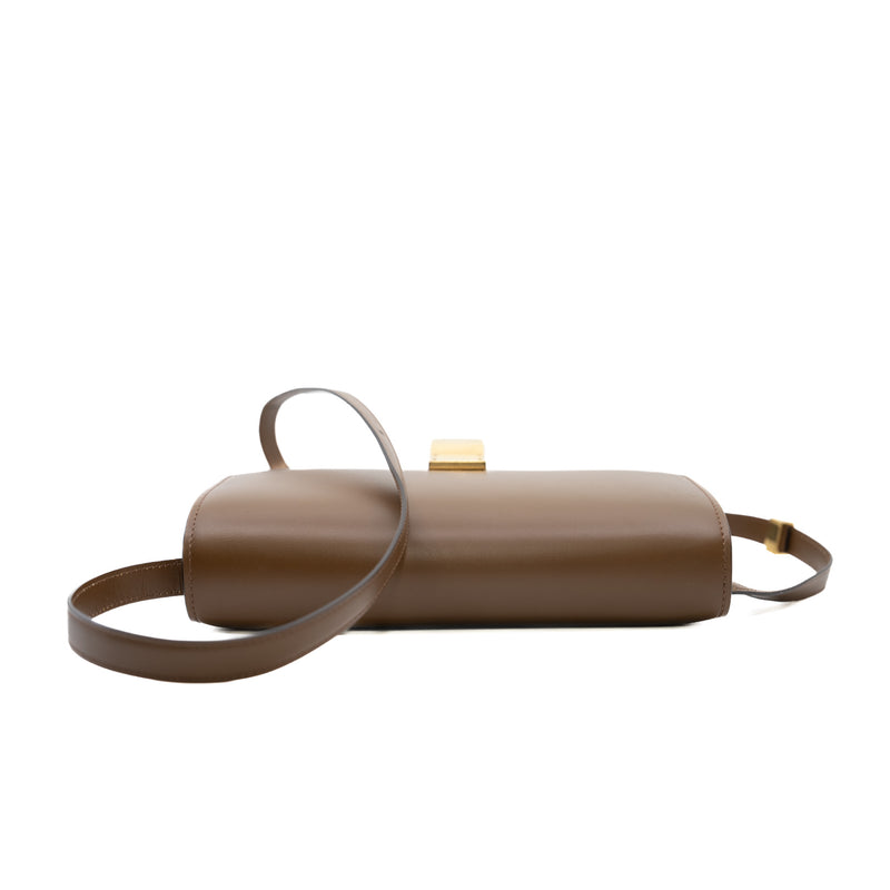 Medium Camel Classic Box In Calfskin Leather Bag GHW - Nearly New 95%