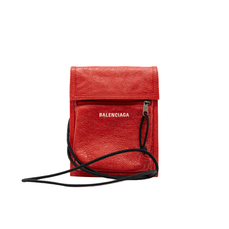 Explorer Small Messenger Bag in red