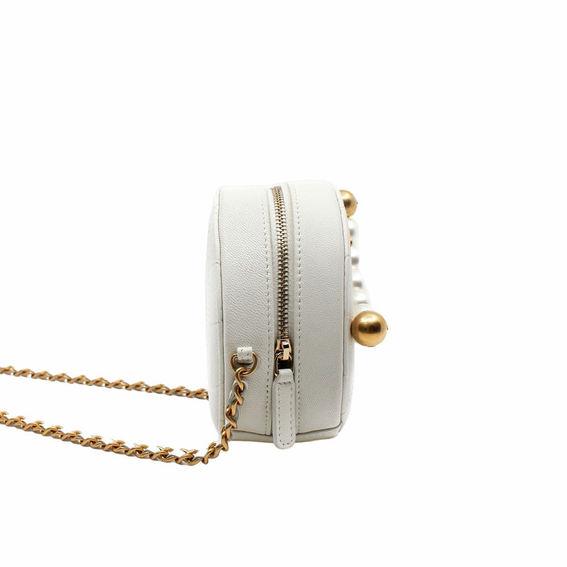 mini around purse vanity chain bag wit pearl in lambskin white ghw seri 28 - L'UXE LINK
