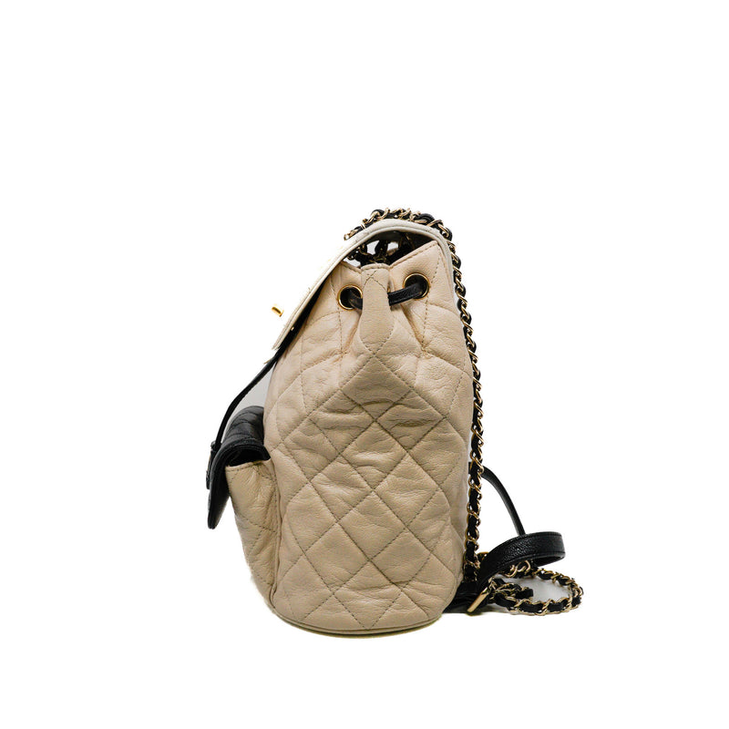 small backpack in calfskin beige/black/white ghw seri 29