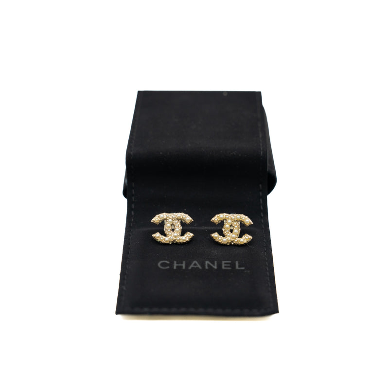 small logo pearl earring in light ghw - L'UXE LINK
