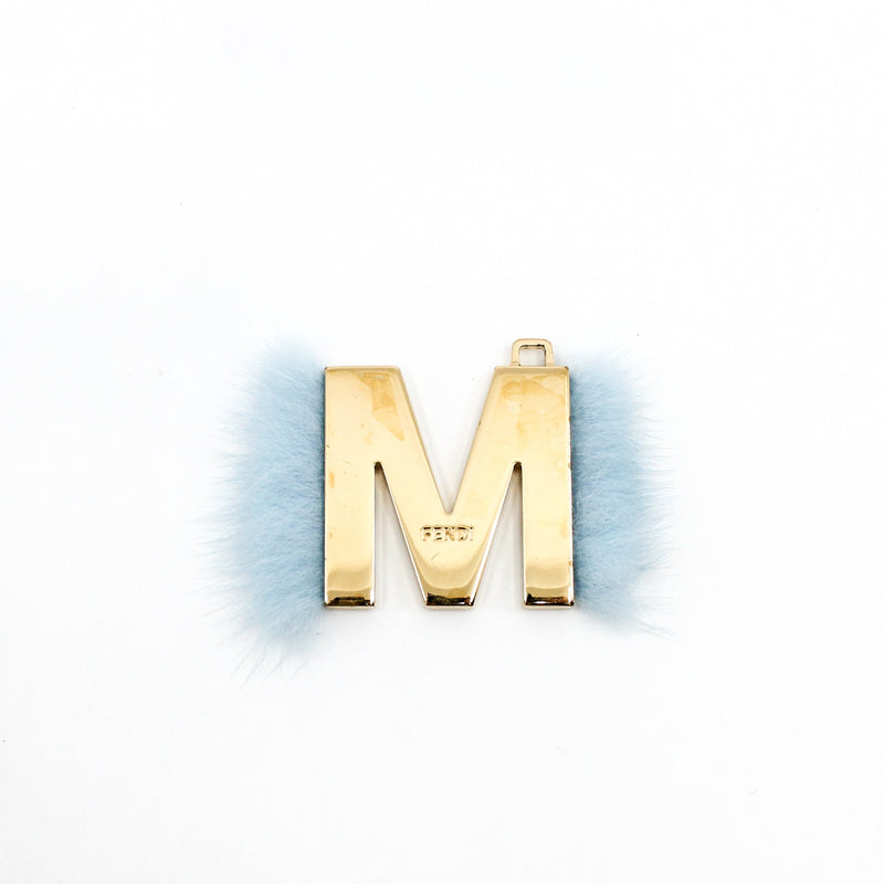 charm letter M - L'UXE LINK