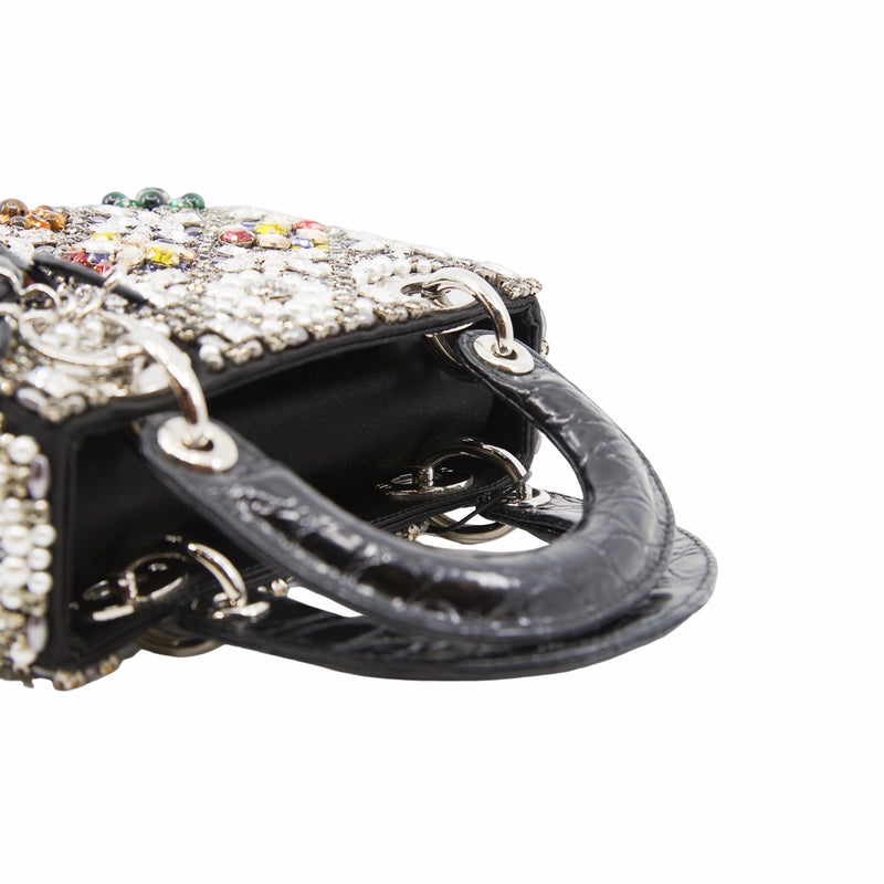 lady mini crystal with white pearl in black crocodile handle