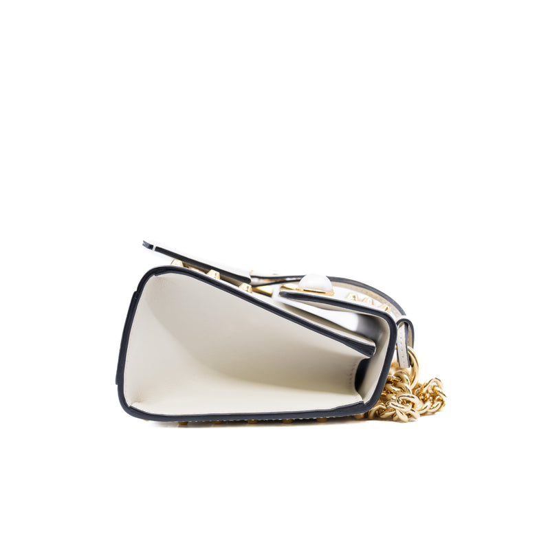 padlock mini white with pearl chain bag