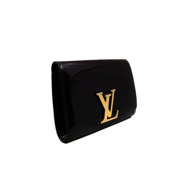 logo buckle clutch in patent berry ghw