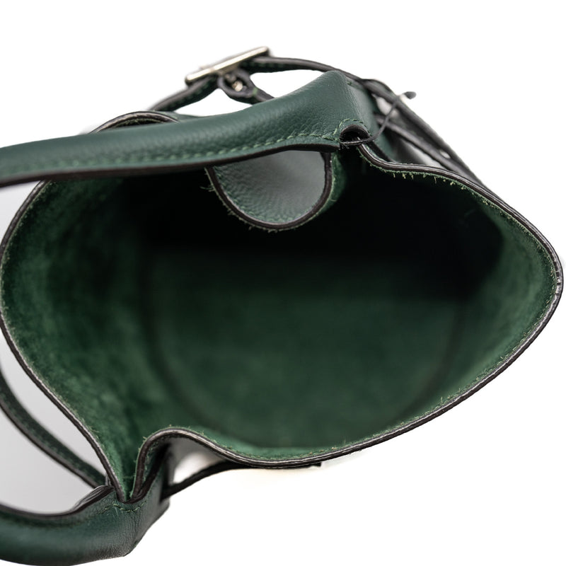 buckle tote in leather green