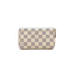 white chequered short wallet