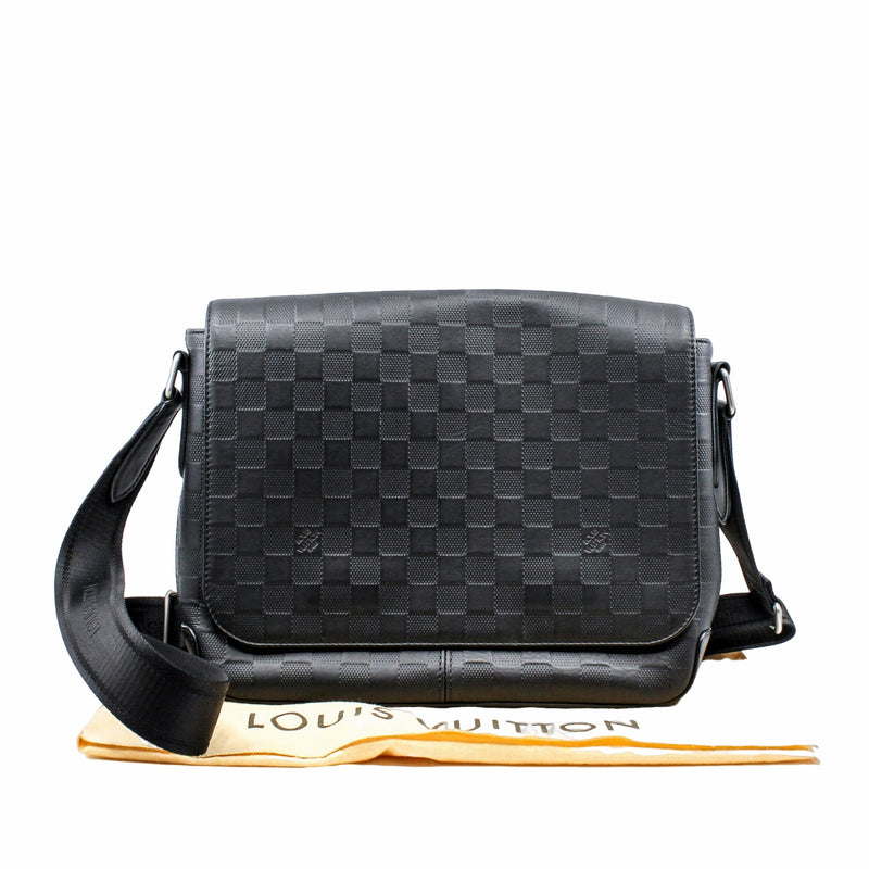 Messenger District Damier Infini  Granit black phw - L'UXE LINK