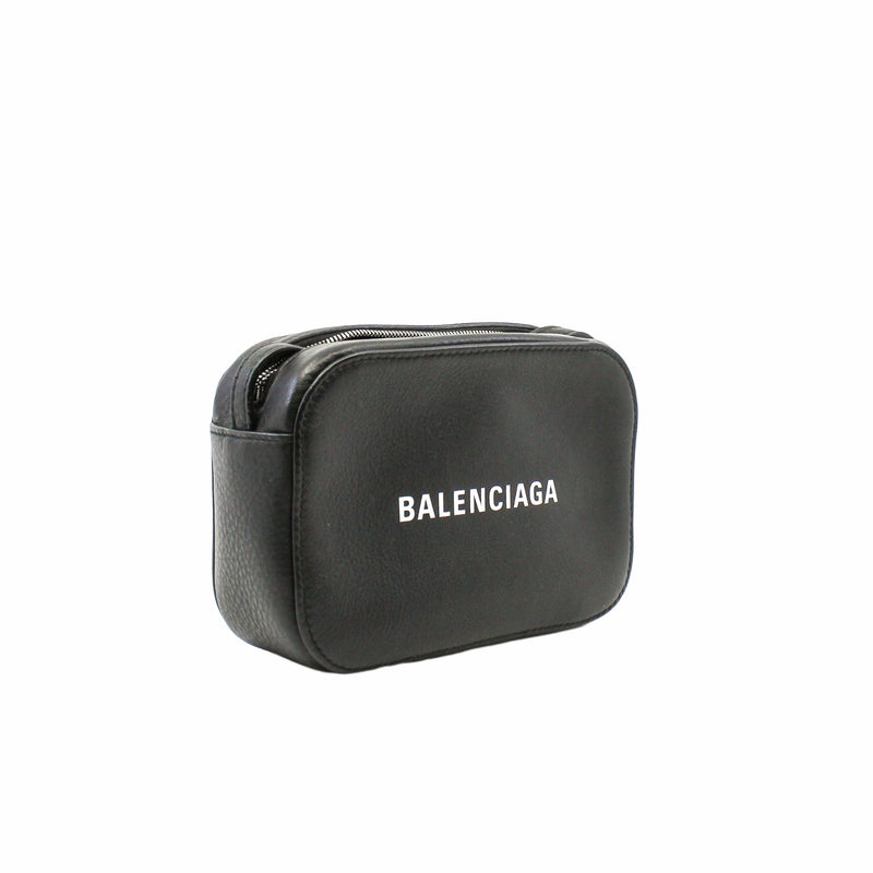 Everyday camera bag xs leather black phw - L'UXE LINK