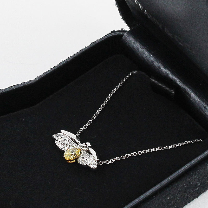 PT18Y OVAL DI.40FVY MD FIREFLY PENDANT NECKLACE