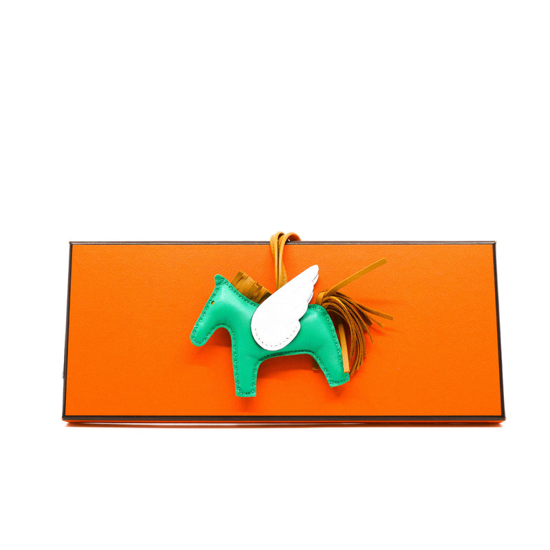 pegase wing rodeo green light blue gold