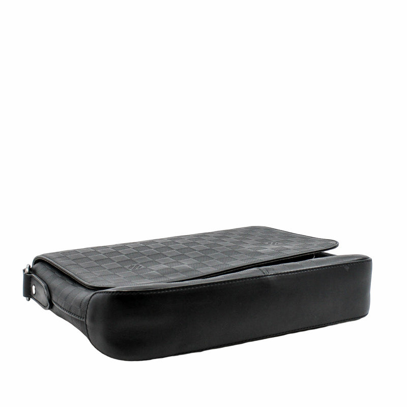 Messenger District Damier Infini  Granit black phw - L'UXE LINK