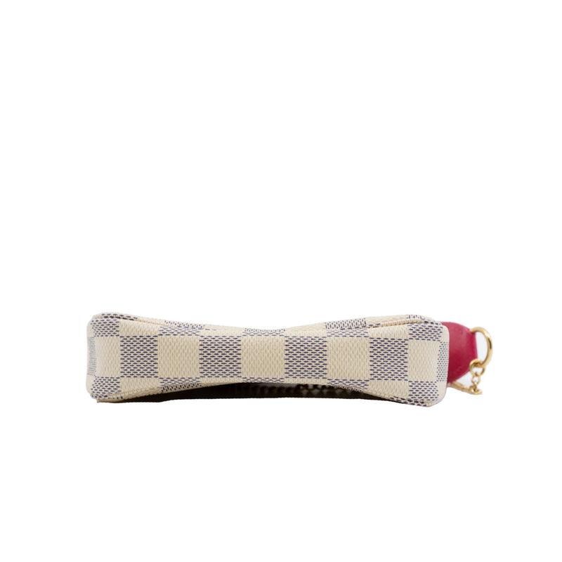 pochette accessories with vivian pear in damier azur - L'UXE LINK
