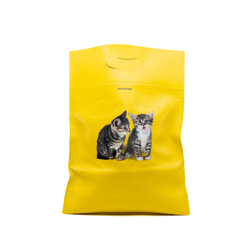 cat shopping tote in leather yellow