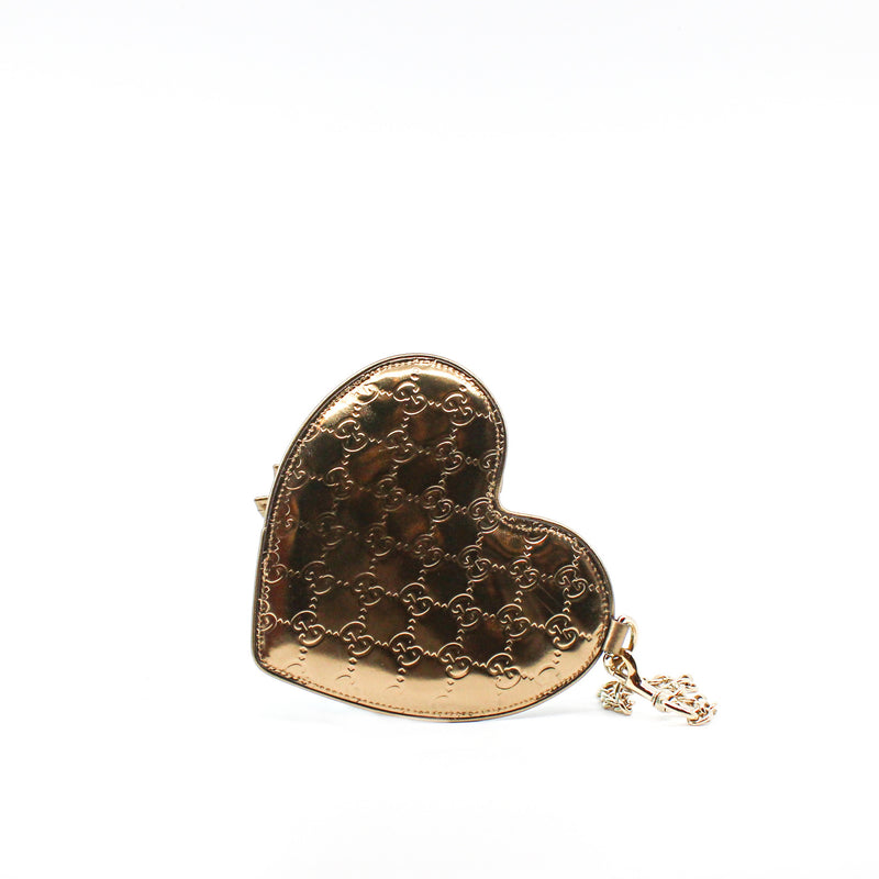 gold patent logo heart chain card holder - L'UXE LINK
