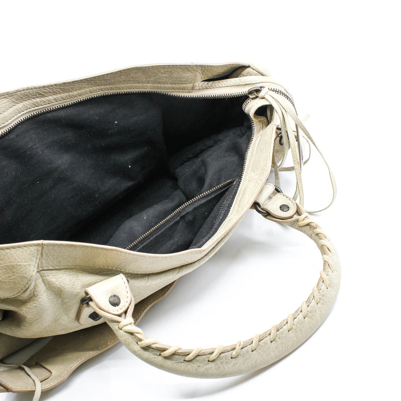 city medium leather beige Antique Brass - L'UXE LINK