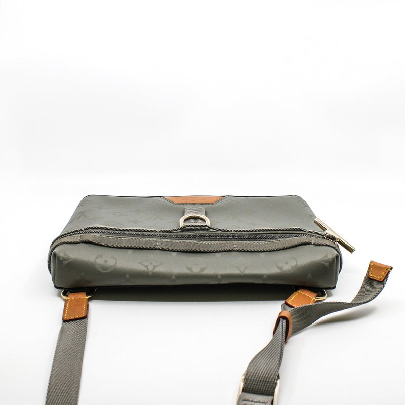belt bag Canvas light green phw - L'UXE LINK