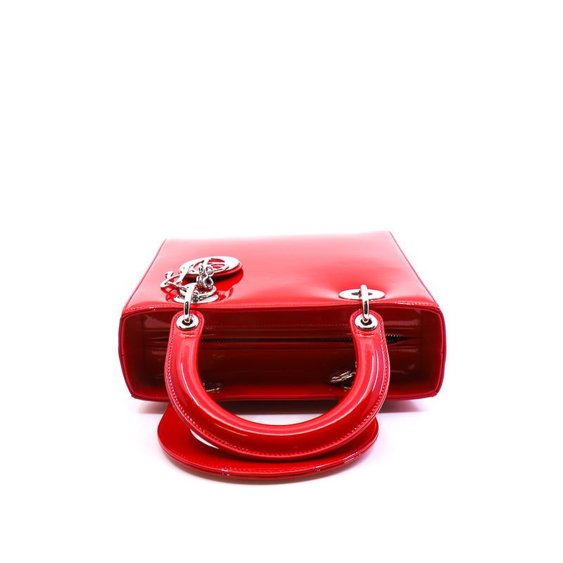 lady dior medium red patent phw