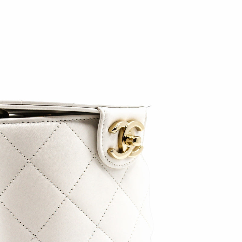 tote chain bag white lamb skin  ghw seri29