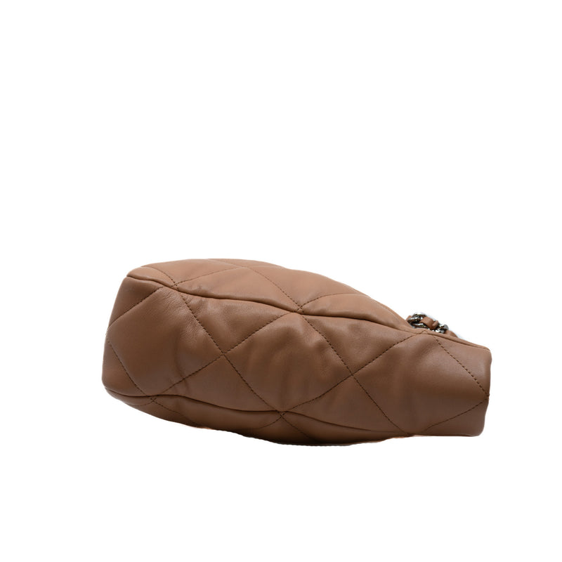 19 tote in calfskin brown ghw #EC1
