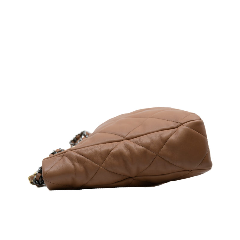 19 tote in calfskin brown ghw #EC1