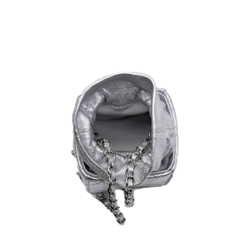 dice clutch with chain in leather silver phw - L'UXE LINK