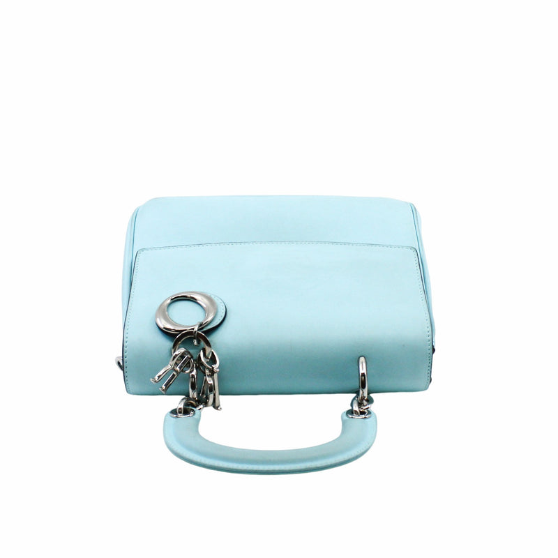 Be dior deals flap bag