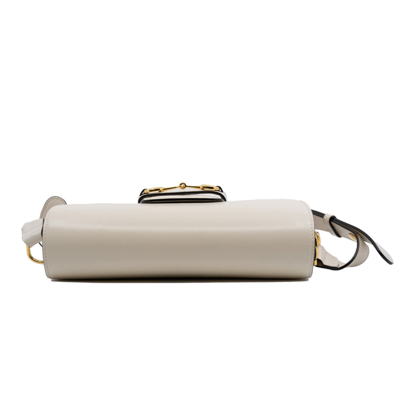 Horsebit 1955 shoulder bag in white - L'UXE LINK