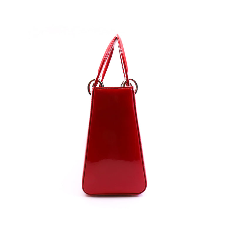 lady dior medium red patent phw