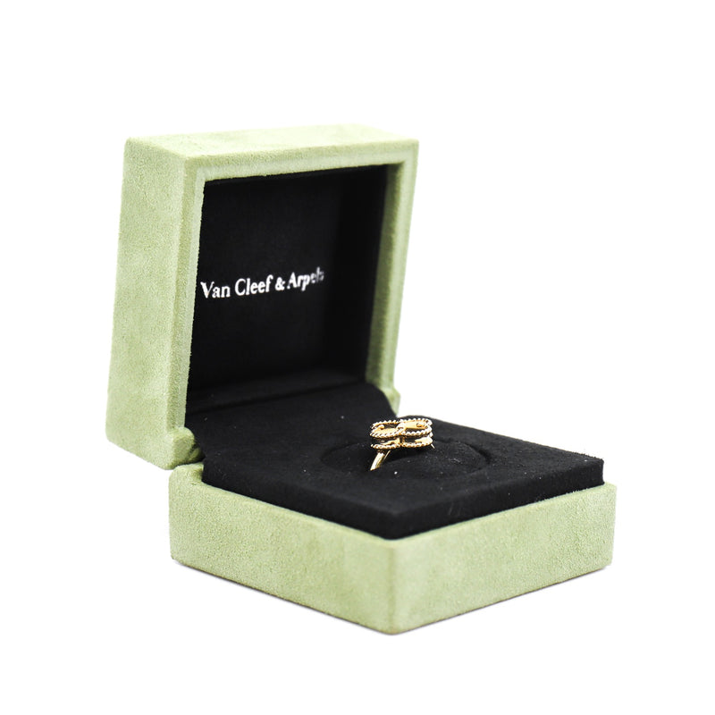 alhambra ring in 18k yg - L'UXE LINK