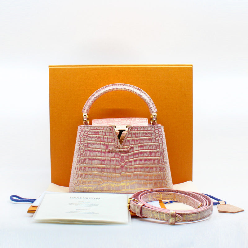 Louis Vuitton Capucines Mini - Pink/Gold Python For Sale at