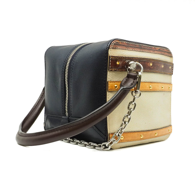 limited dice bag in leather black phw - L'UXE LINK