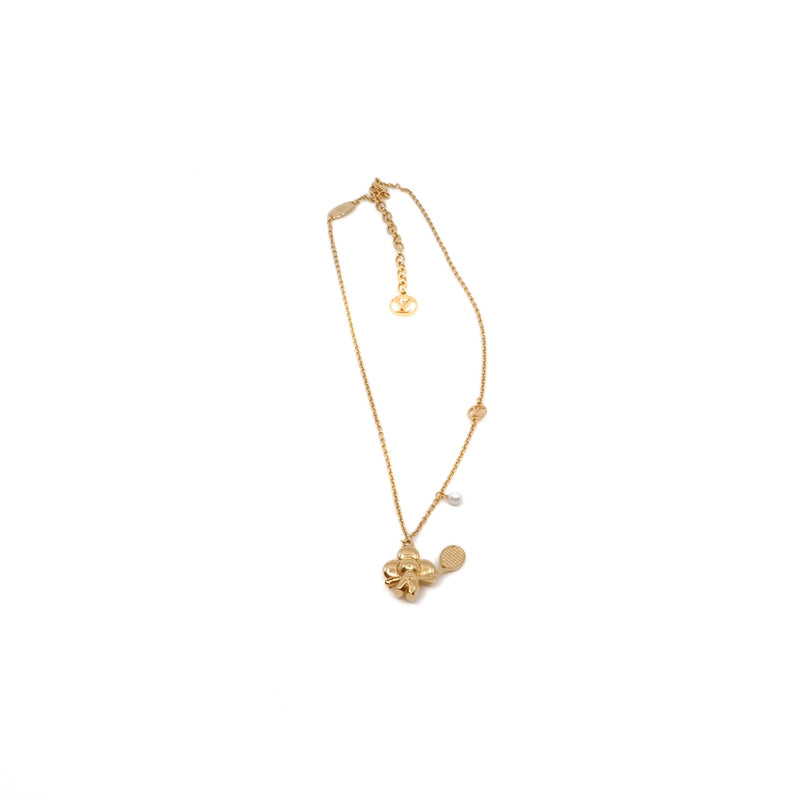 vivian badminton pearl necklace in ghw
