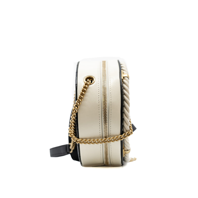 vanity circle zippy in leather white/black ghw seri 27