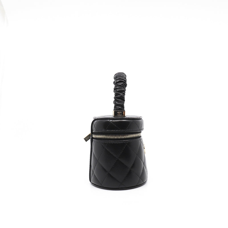 vanity case with handle in lambskin black ghw seri 32